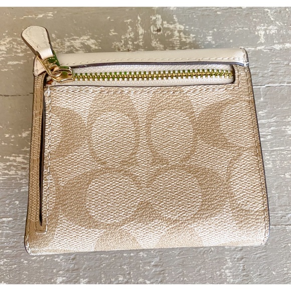 **SOLD** - Picture 7 of 12